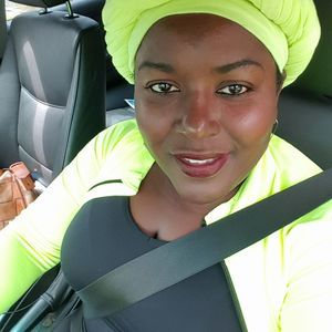 Meet your Posher, Gloria