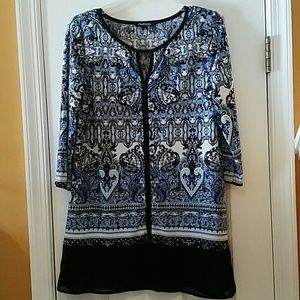 Stunning Paisley New w/o Tags Tunic Top