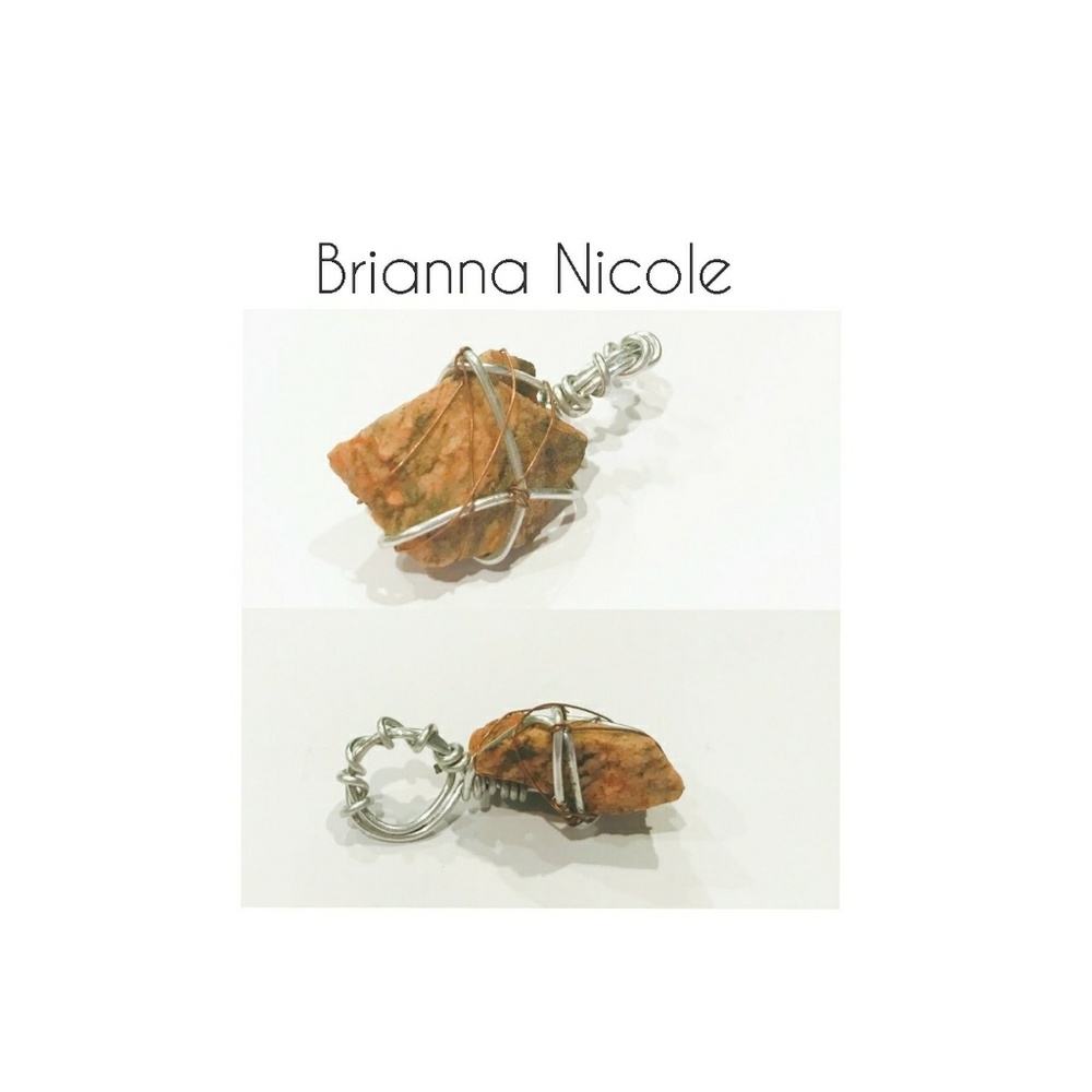 Tan stone wire wrap