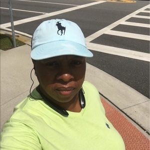 Meet your Posher, Helen