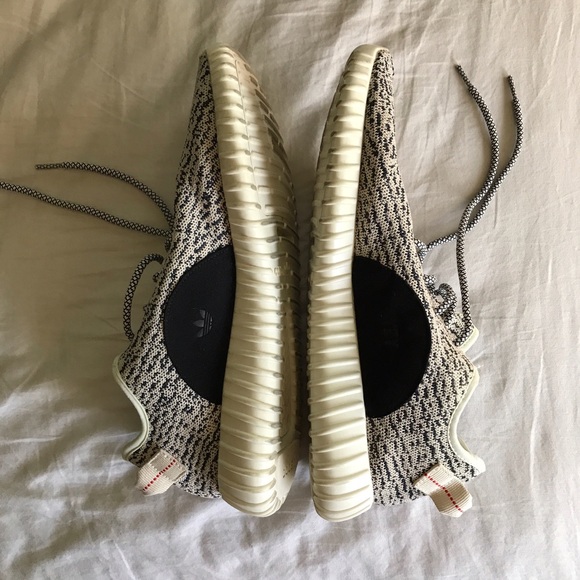 Turtle Dove yeezy boosts - Picture 3 of 3