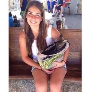 Meet your Posher, Daniela