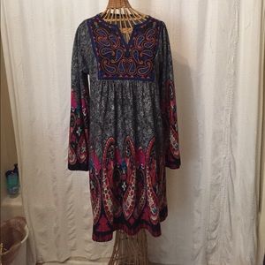 Tunic style dress with tapestry neckline