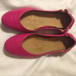 Pink flats