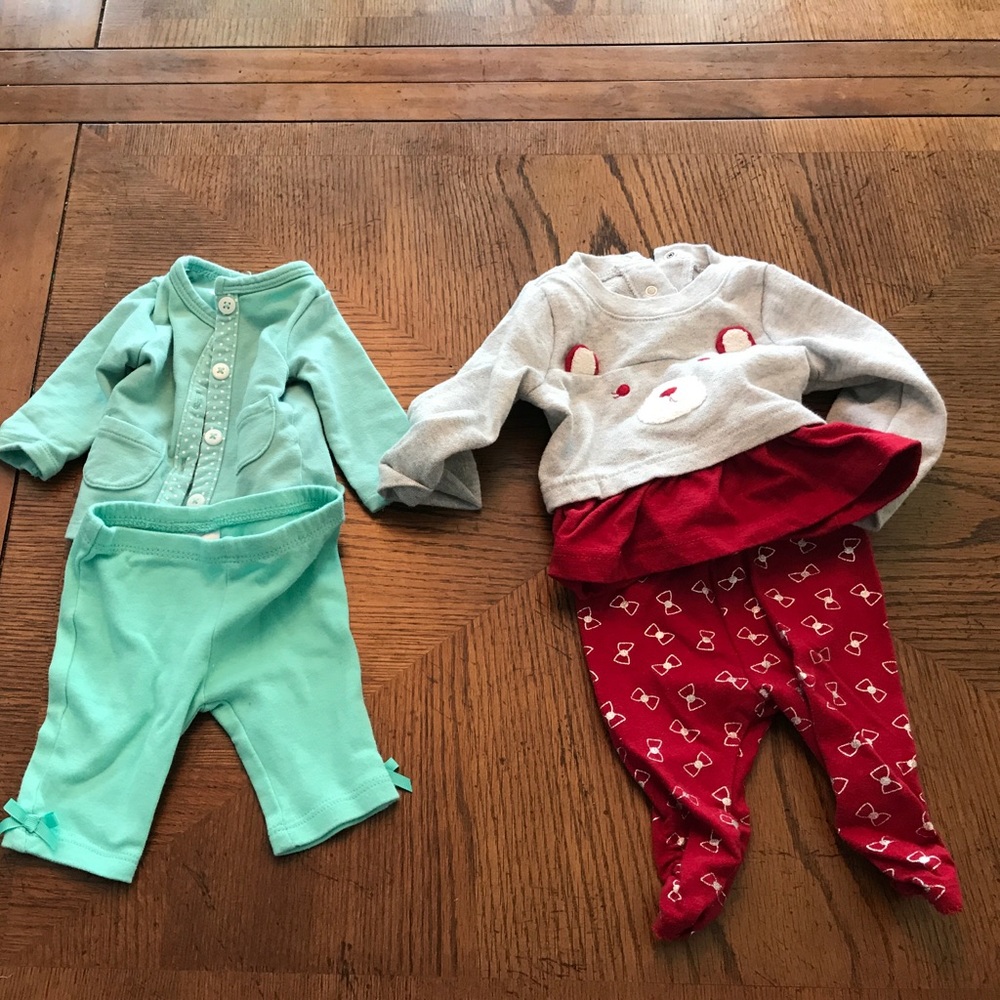 2 outfits newborn/0-3 mo