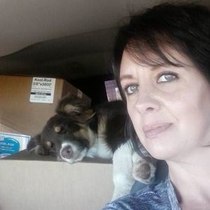 Meet your Posher, Lorinda