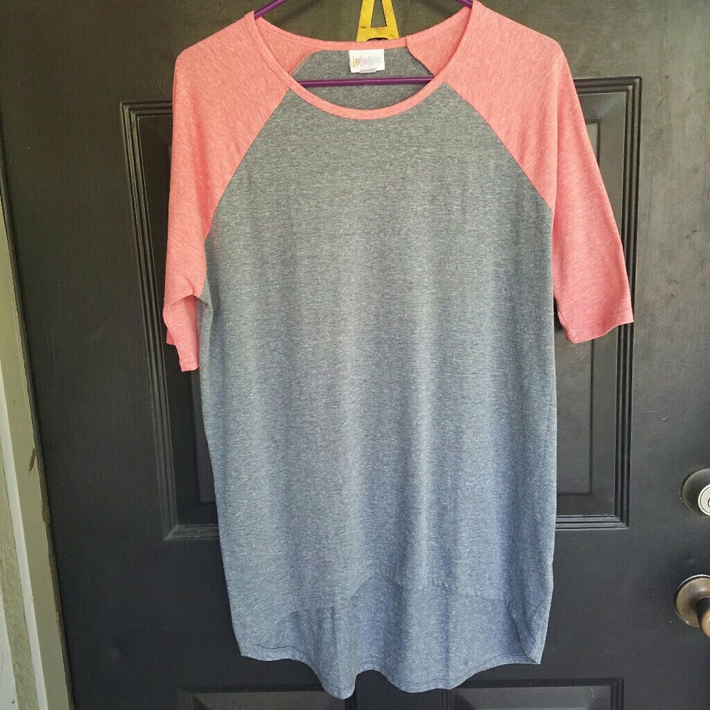 💜 3 FOR $25 💜 LuLaRoe Classic Shirt XXS