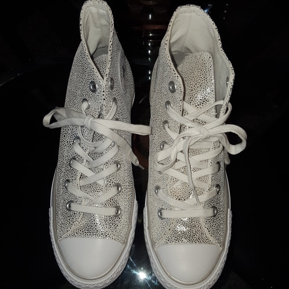 **SOLD** Converse silver metallic high tops - Picture 3 of 3