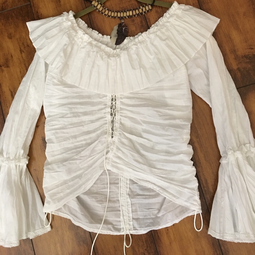 WHITE PEASANT BLOUSE.