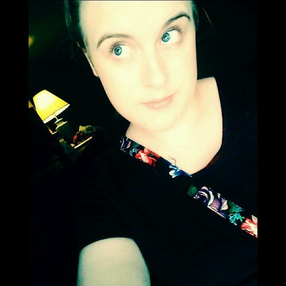 Meet your Posher, Rachael - Picture 1 of 1