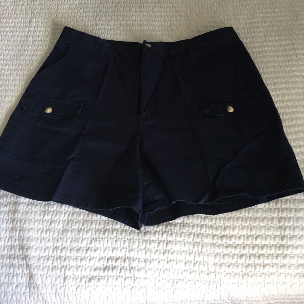 Great navy blue cargo shorts