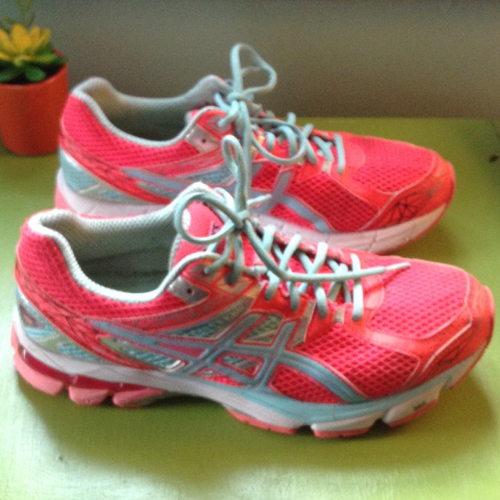 ASICS RUNNING SNEAKER | Neon Pink| Women's sz 11.5