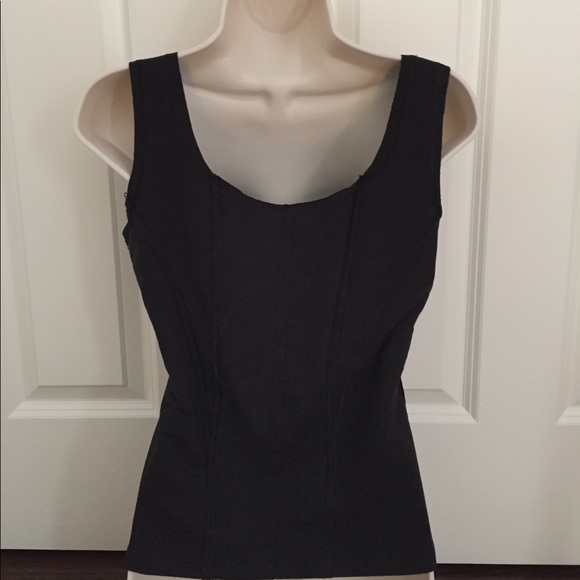 BCBG MAXAZRIA JEANS Black Top. - Picture 2 of 4