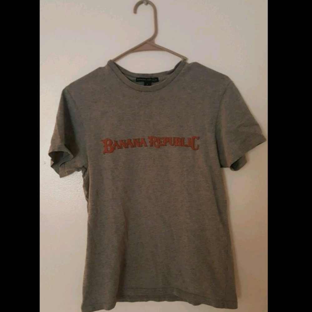 Banana Republic Graphic Tee
