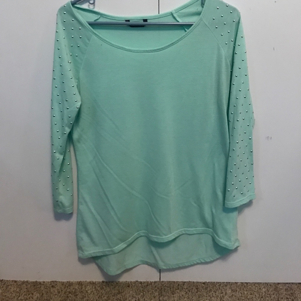 Cute mint studded top