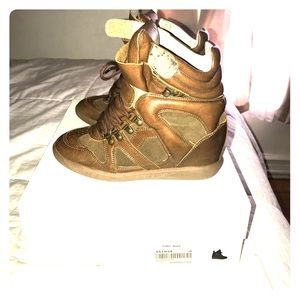 Isabel Marant Leather Bekett wedged sneaker
