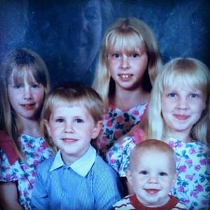 Meet your Posher, Debbie