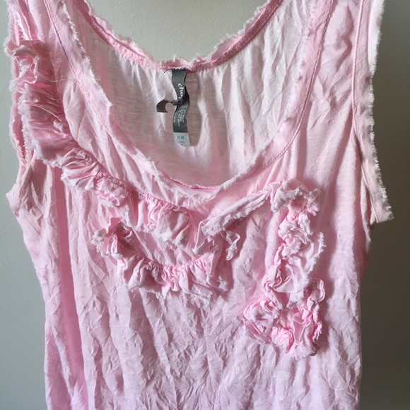 Light pink top with flowery design - Picture 2 of 3