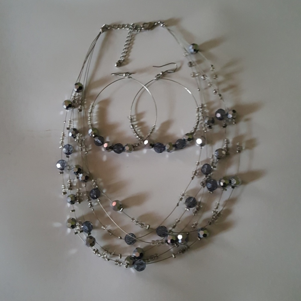 Beaded Necklace & Earring Set