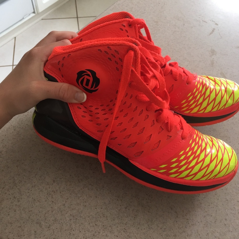 Adidas Derrick Rose Basketball shoes
