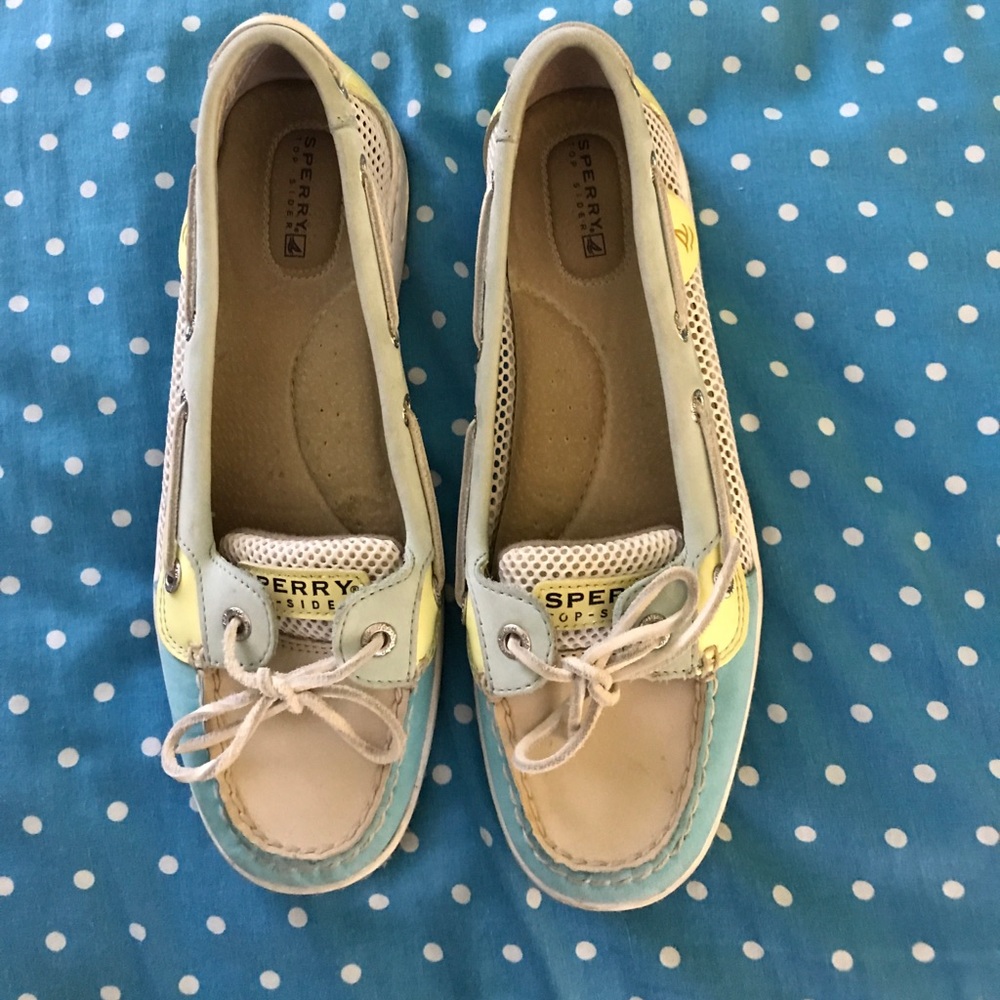 Blue sperrys
