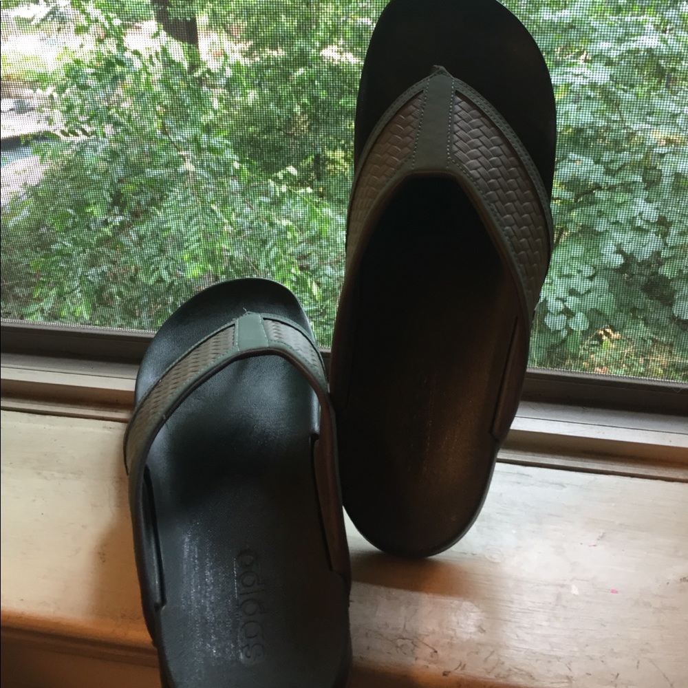 Men's Adidas Flip Flops