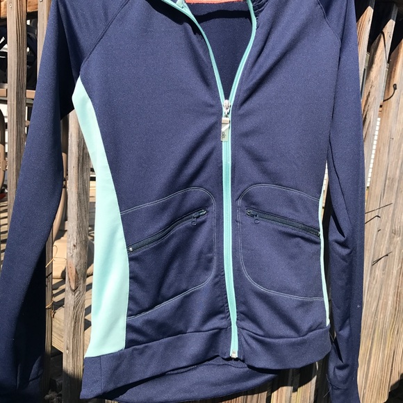 EUC women's Coolfit jacket. - Picture 2 of 3