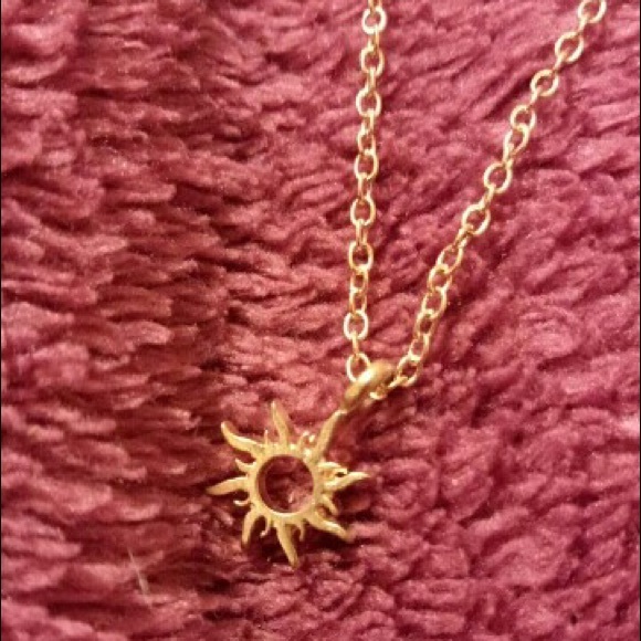 ☀️ Forever Summer Sun Gold Dainty pendant necklace - Picture 7 of 7