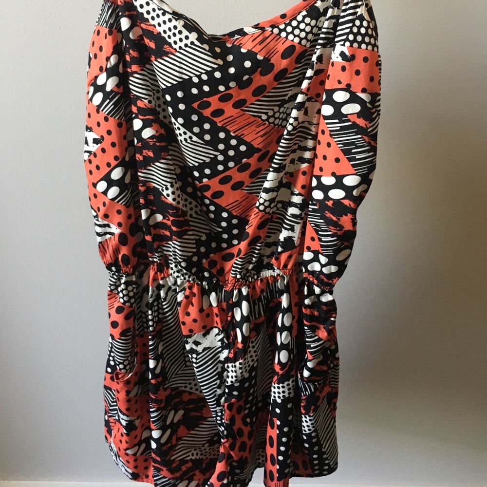 Adorable romper - Orange, black and white