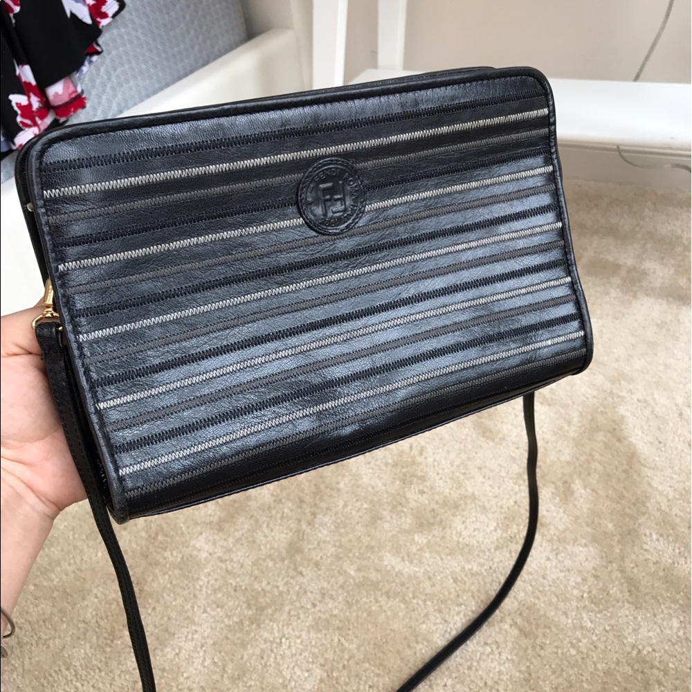 Beautiful 💯% Authentic Vintage Fendi Crossbody