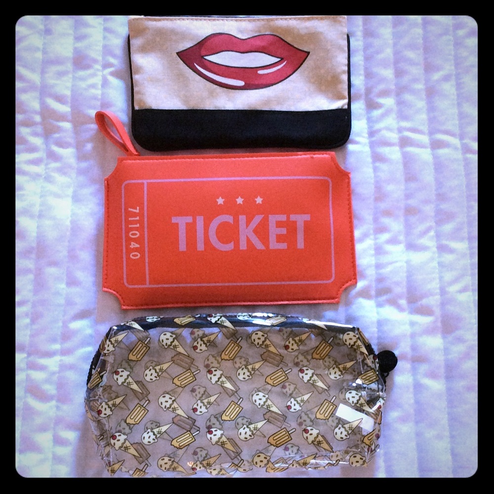 Ipsy Collectible Makeup Bag Bundle - Picture 1 of 1