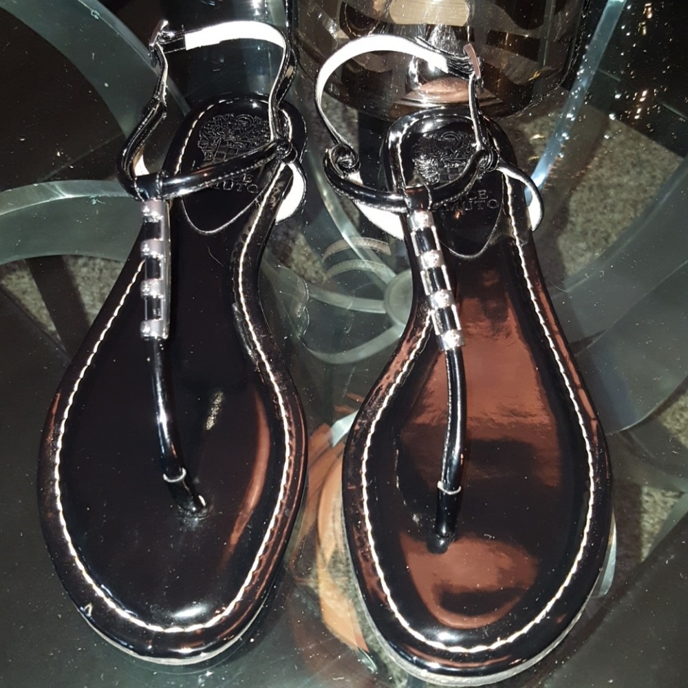 Vince Camuto black sandals