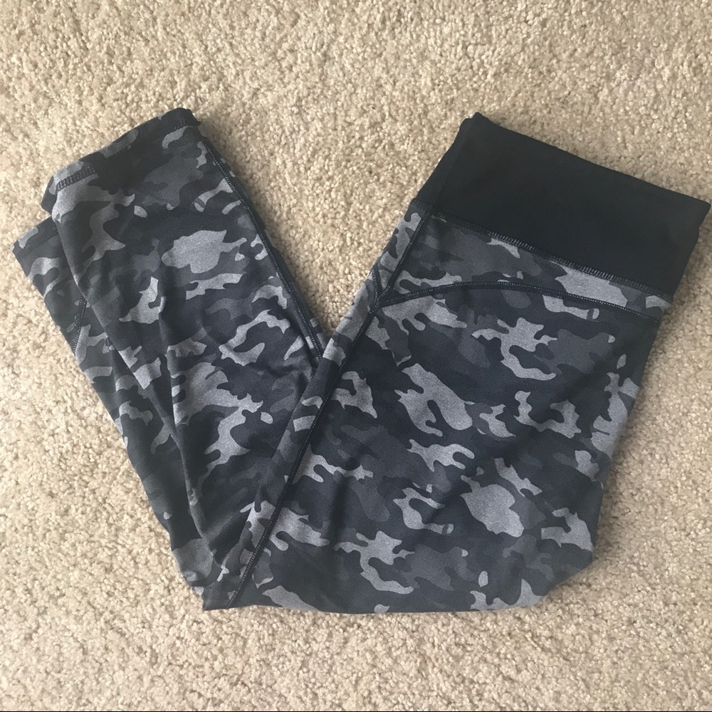 Fabletics Workout Capris