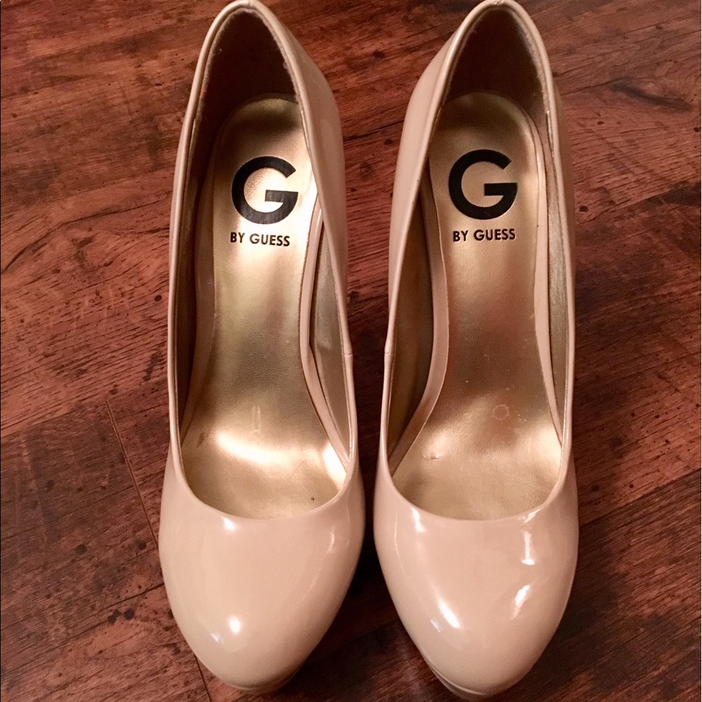 New Guess Pumps