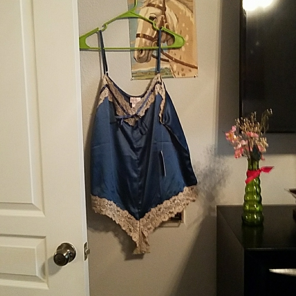 Teal and lace nighty