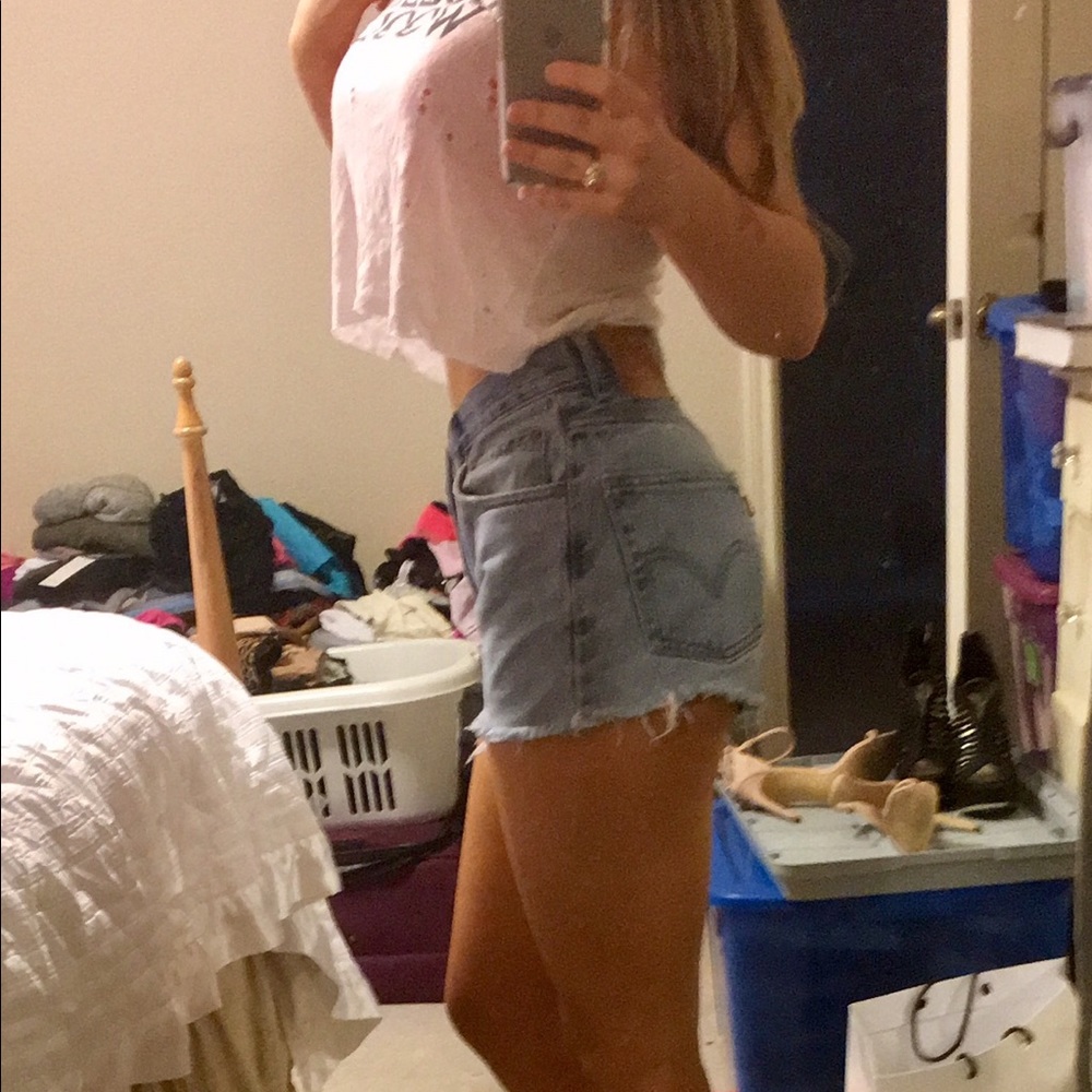Vintage Levi High Waisted Cut off Jean Shorts