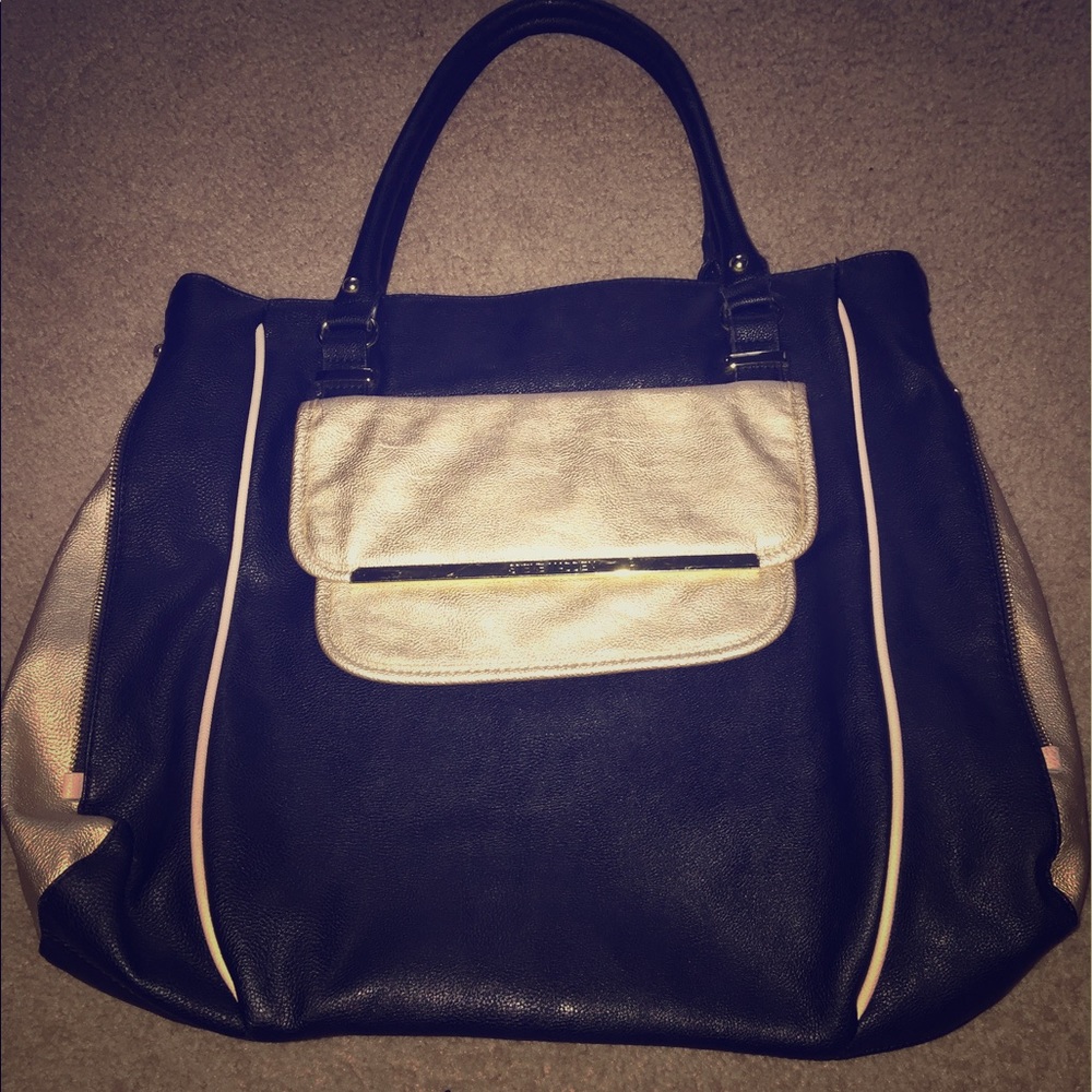 Steve Madden Handbag