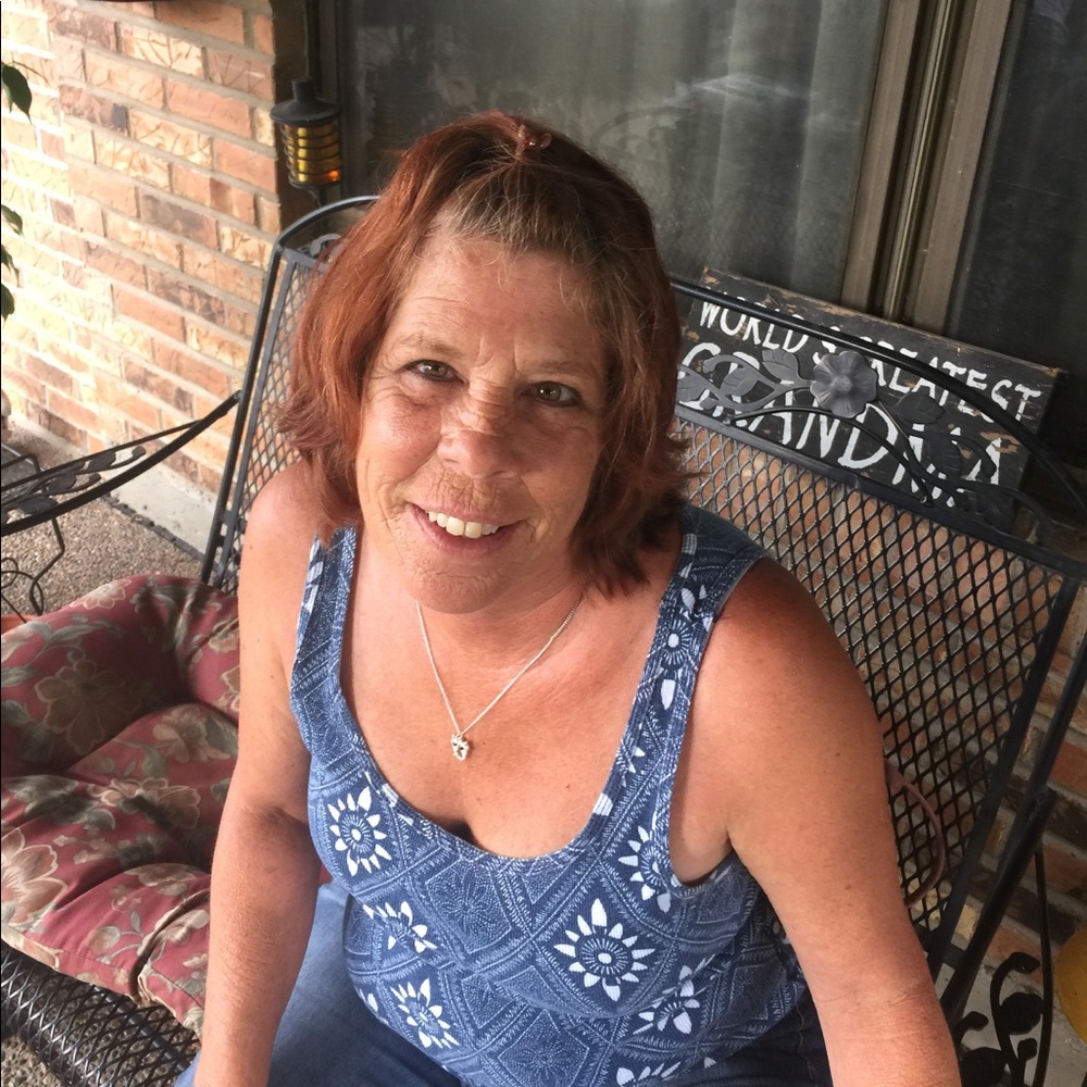 Meet your Posher, Carla