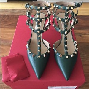AUTH-Brand New- Valentino Garavani Rockstud Pumps