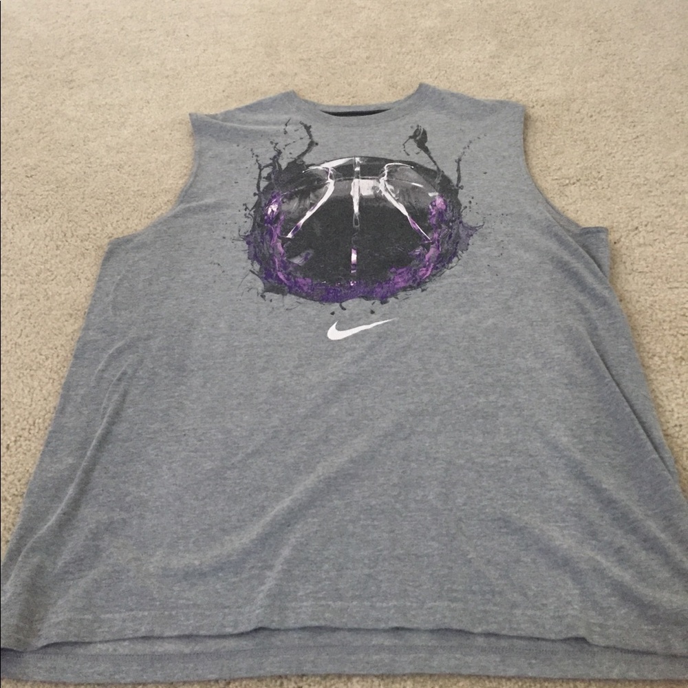 Men's Nike sleeveless shirt