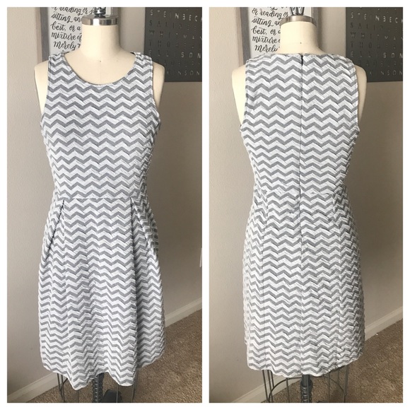 Stitch Fix 41Hawthorn Jace Chevron Print Dress