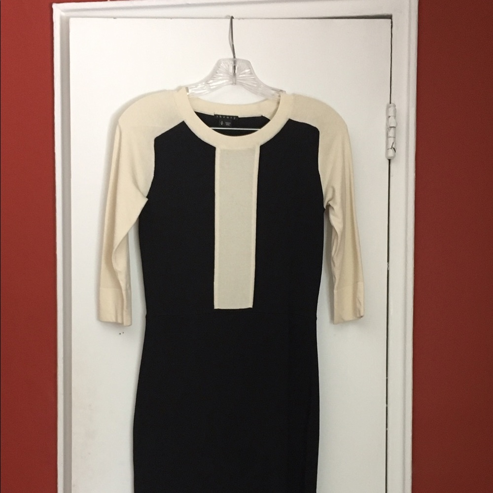 Beautiful body-contour dress by Theory