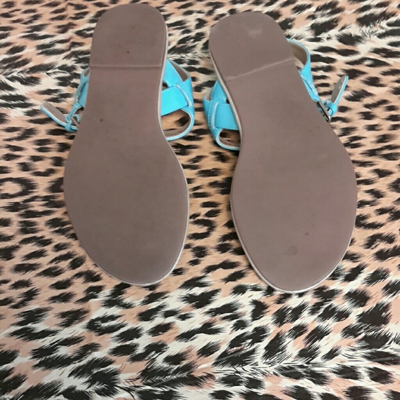 Lands End blue patten leather. 7 - Picture 3 of 4