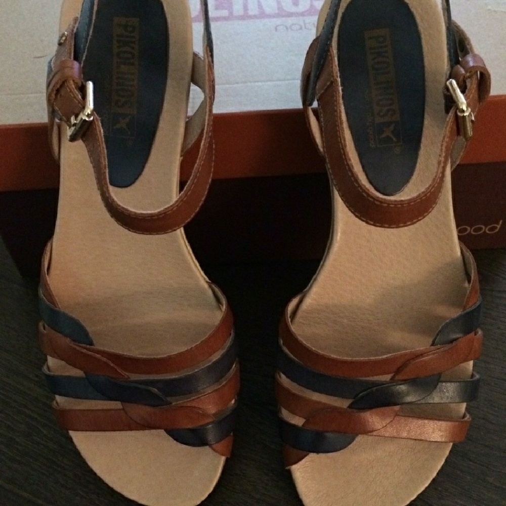 SOLD ON EBAY! Pikolinos brand new sandals