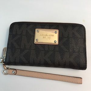 Michael Kors wallet