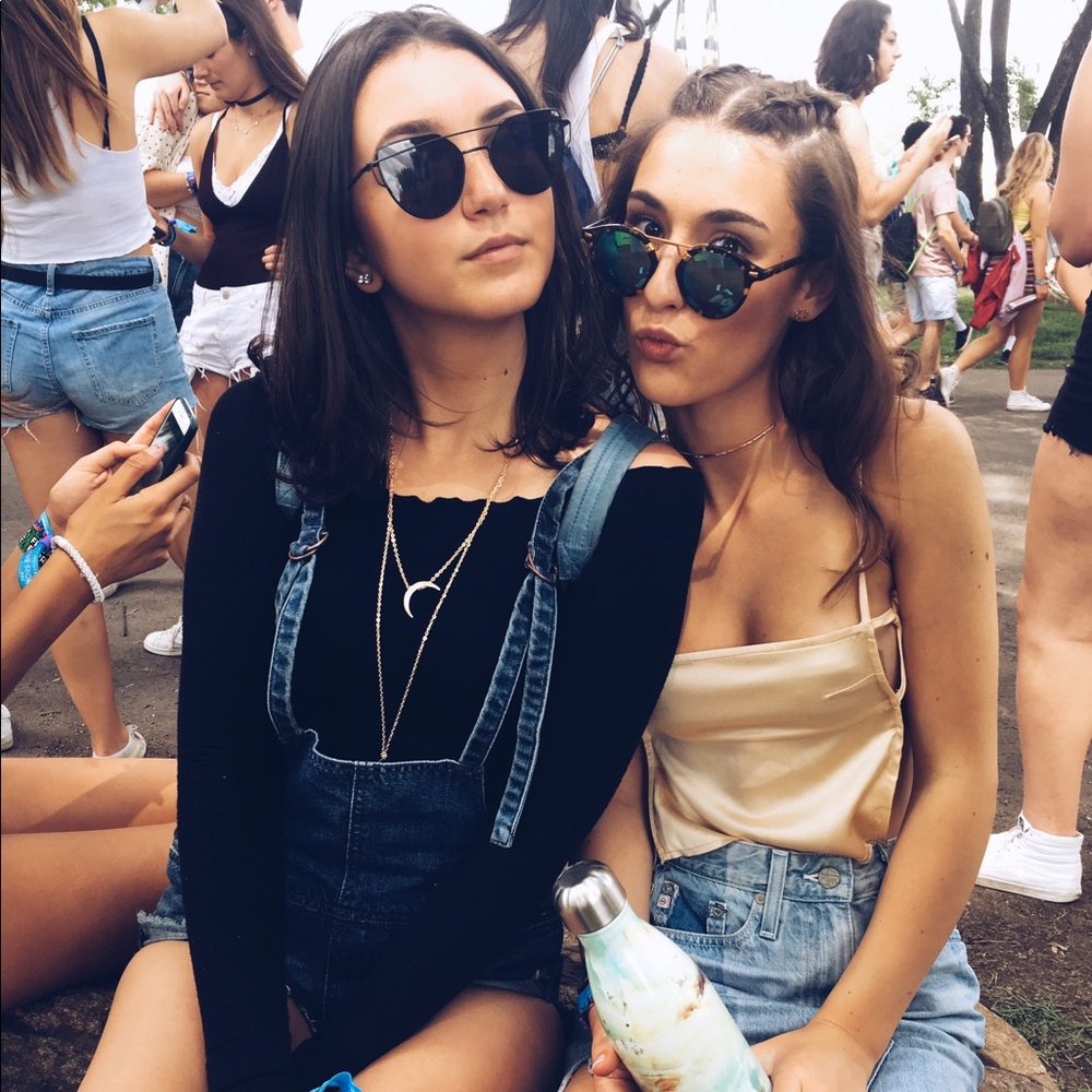 Meet your Posher, Victoria