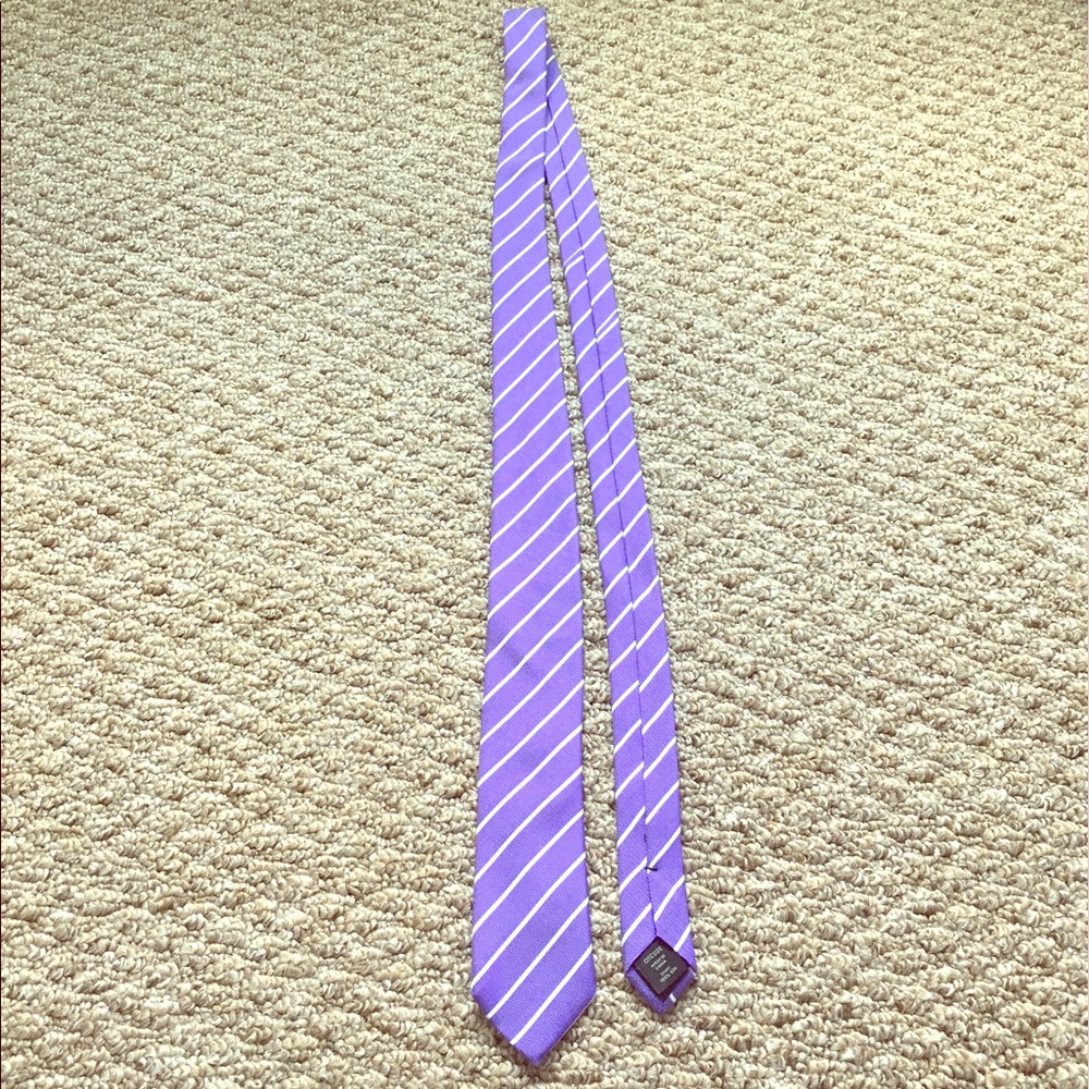 🔥FIRE SALE 🔥 Banana Republic Purple Striped Tie
