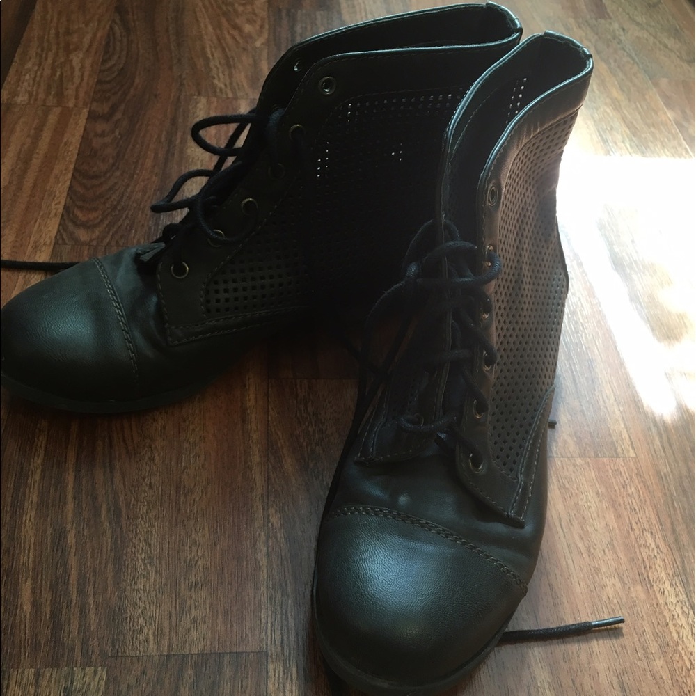 Black Lace up Boots