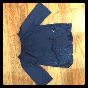 Off the shoulder lightweight shirt