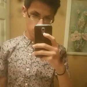 Meet your Posher, Aksel